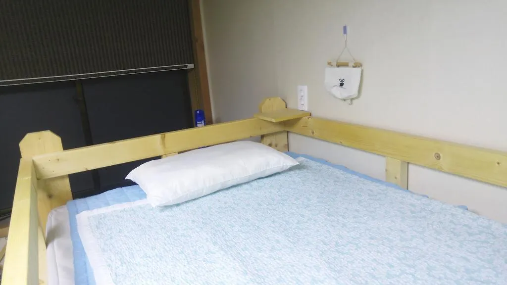 ג'גו Baozen Guesthouse