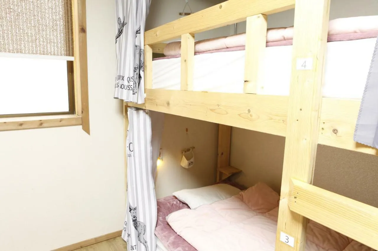 ג'גו Baozen Guesthouse